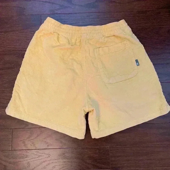 Urban Outfitters Men’s Corduroy Volley Shorts - Picture 3 of 4